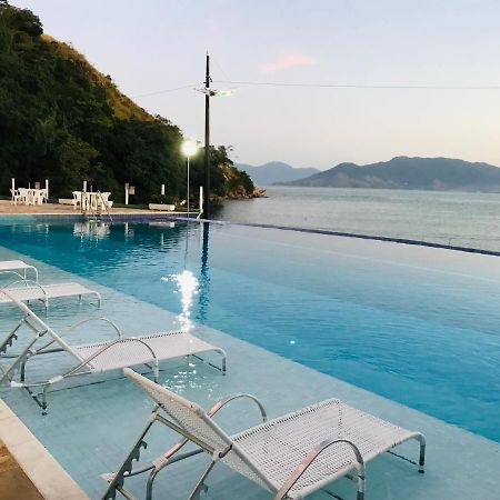 Apartamento Pe Na Areia Frente Para O Mar E Piscina Na Prainha Caraguatatuba Exterior photo